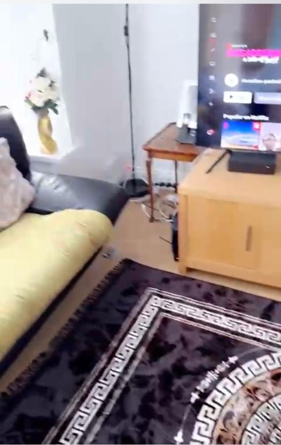 Blessed Home Болтон Экстерьер фото
